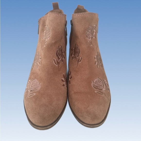 Lucky Brand Floral Boots for Women for sale | eBay Lucky Brand Floral Embroidered Brown Ankle Boots size 7